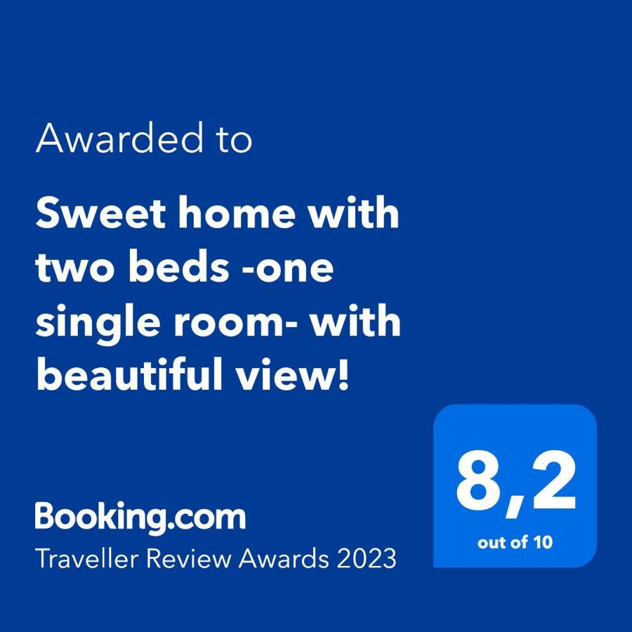 Sweet Home With Two Beds -One Single Room- With Beautiful View! 阿齐亚马利那 外观 照片
