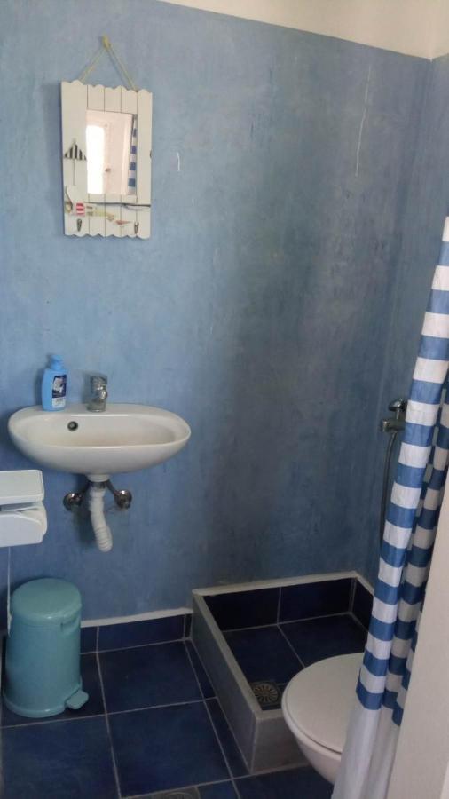 Sweet Home With Two Beds -One Single Room- With Beautiful View! 阿齐亚马利那 外观 照片